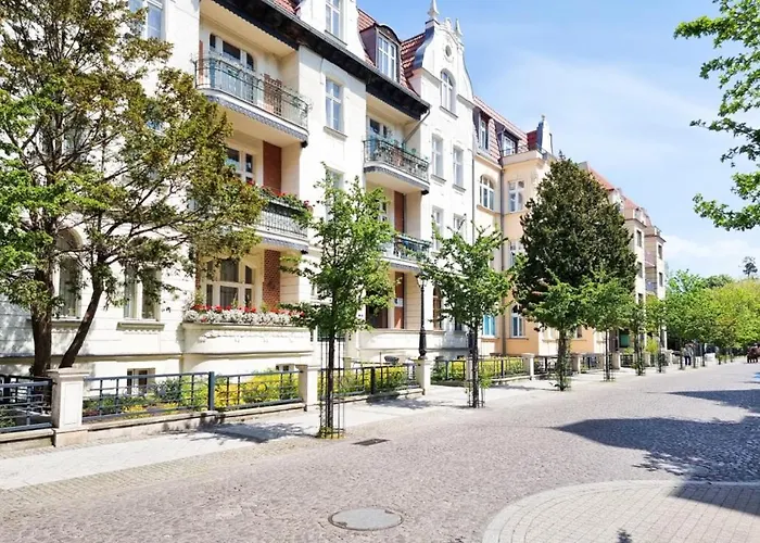Visit Baltic - Ruf W Zabytkowej Kamienicy Apartamento Świnoujście